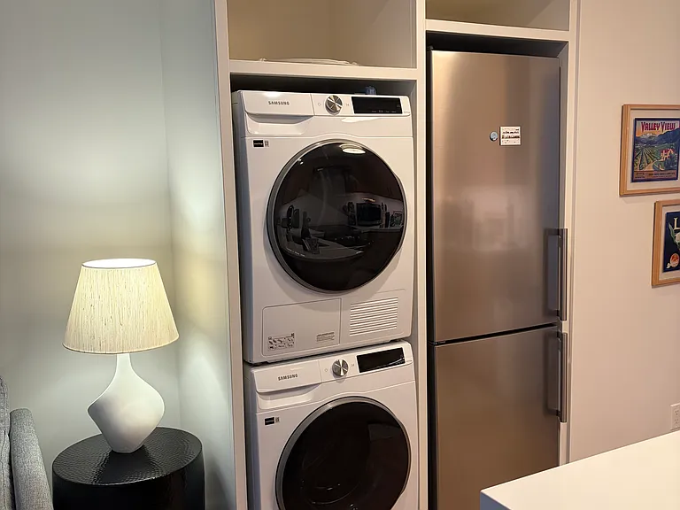 Laundry cabinet (updated image)