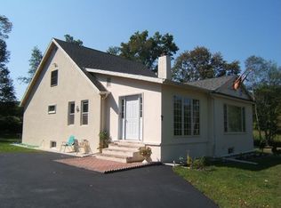 111 Black Hawk Rd, Pine Bush, NY 12566