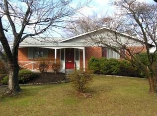 702 Lowander Ln, Silver Spring, MD 20901