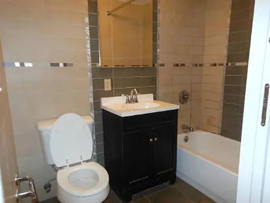 Rented by Urban Realty NYC | media 24