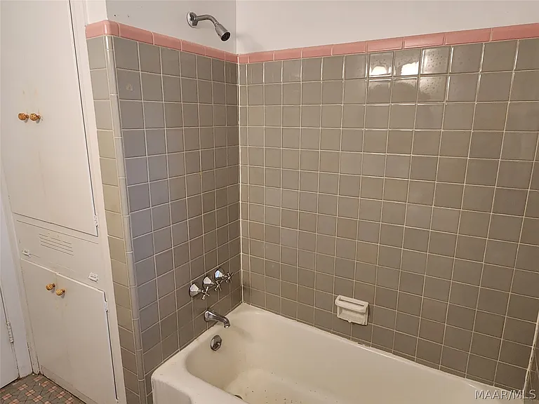 2814 Ashley Ave — Photo 27