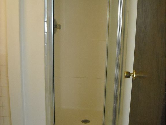 4th image of 2620 9th Ln APT 108