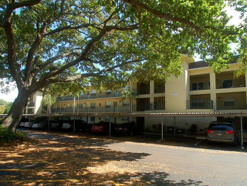 Curbside View