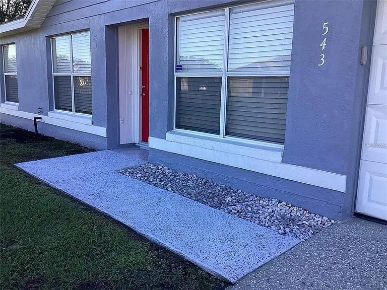 543 Cardinal Dr — Photo 3
