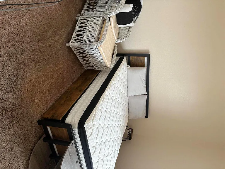 833 Millbrae Ct #4 — Photo 11