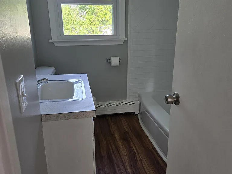 137 Waterman St #2 — Photo 4