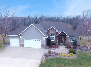 809 36th St NW, Austin, MN 55912