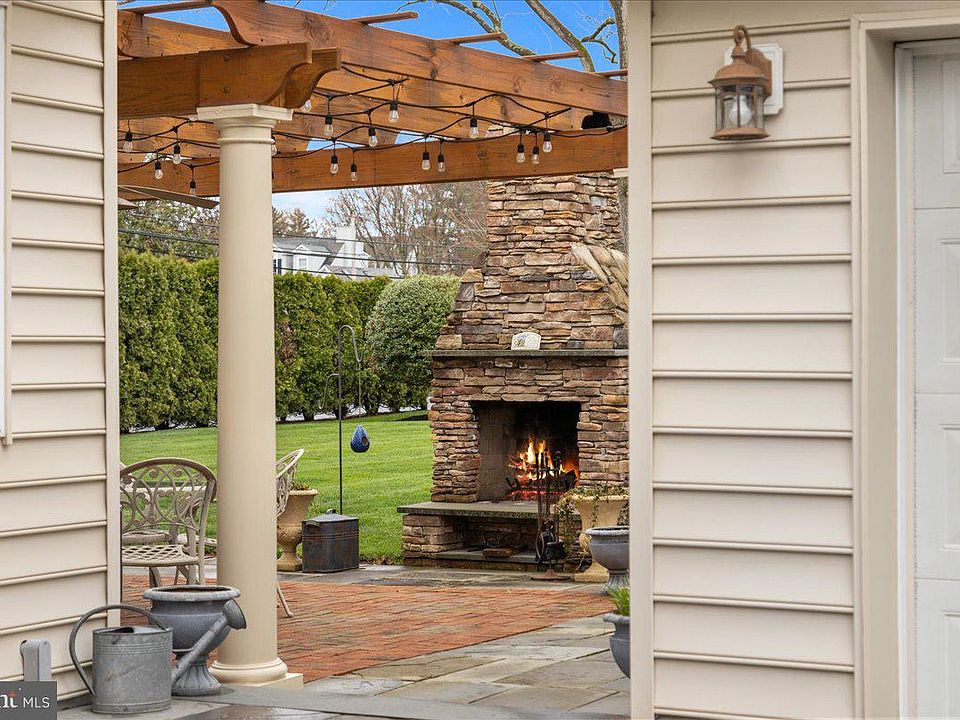 204 Pennsylvania Ave, Chalfont, PA 18914 Zillow