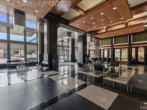 4th image of 411 S Old Woodward Ave Unit 1011