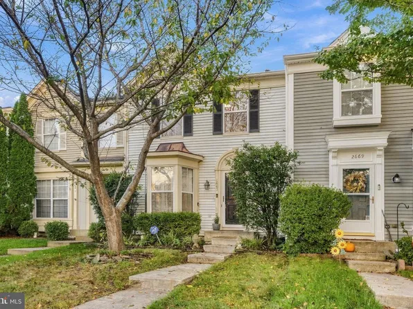 2665 McGuffeys Ct, Woodbridge, VA 22191