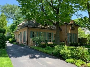 153 Oak Ter, Lake Bluff, IL 60044