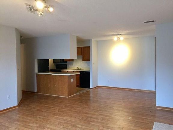 5th image of 9688 Sawgrass Ct