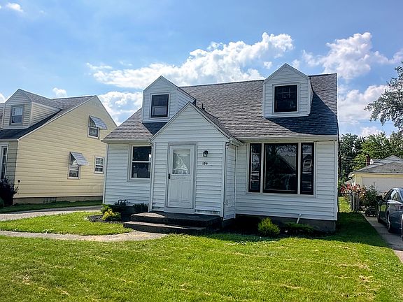 2nd image of 154 Calvin Ct N