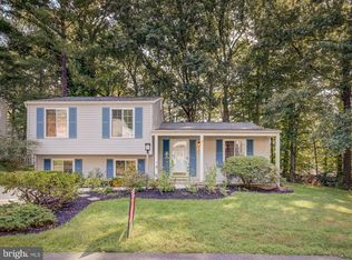 10833 Split Oak Ln, Burke, VA 22015