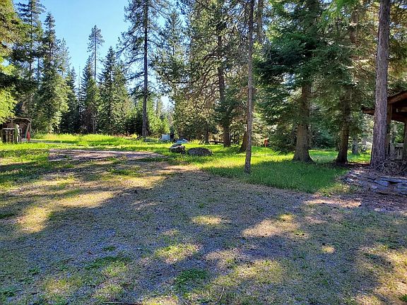 2nd image of 285 Black Bear Ln