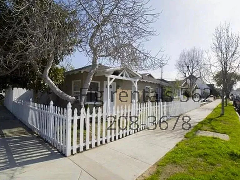 636 N Termino Ave — Photo 2