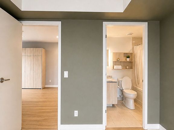 3rd image of 501 Yonge St #2509