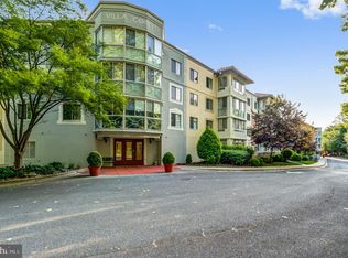 14809 Pennfield Cir APT 302, Silver Spring, MD 20906