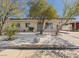 2437 S Saddleback Ave, Tucson, AZ 85710