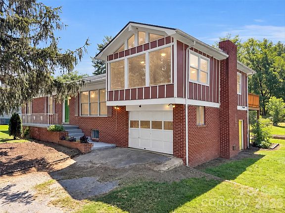 2nd image of 29 Colony Ln