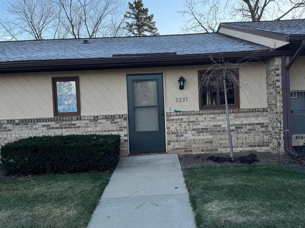 2235 N Milford Rd, Highland, MI 48357