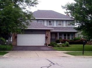 396 Burke Dr, Carol Stream, IL 60188