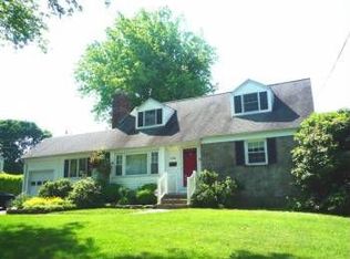 1306 Pulaski Rd, East Northport, NY 11731