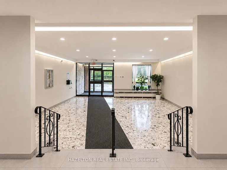 1665 Bloor St E #702 — Photo 10