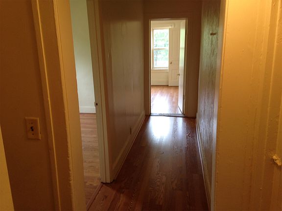 5th image of 419 Barth Ave SE