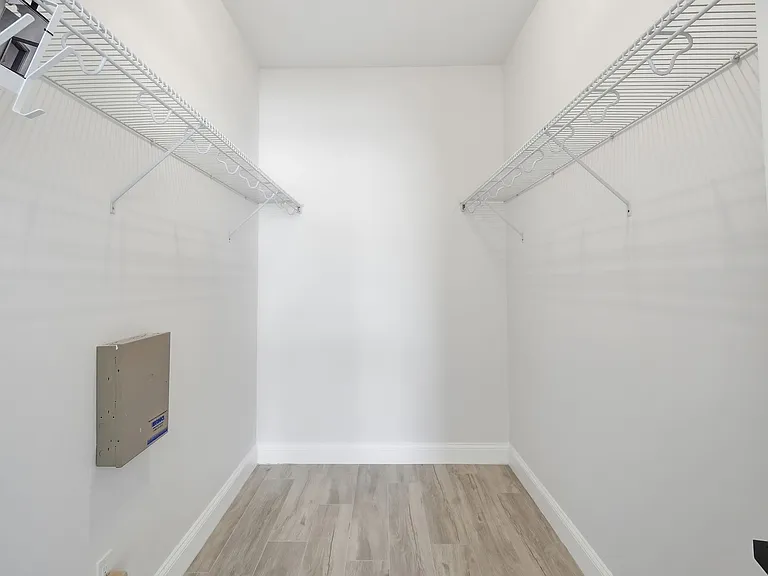 7632 Armonk Ln — Photo 15