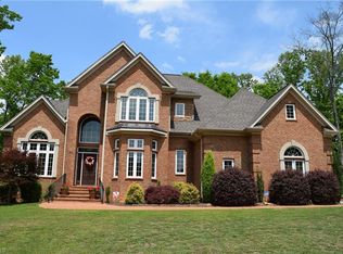 134 Avondale Rd, Mount Airy, NC 27030