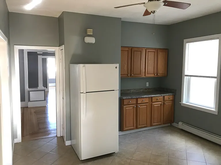 26 Radcliffe Ave #2 — Photo 3