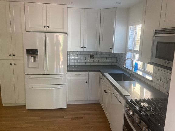 2nd image of 18 Napa Ave