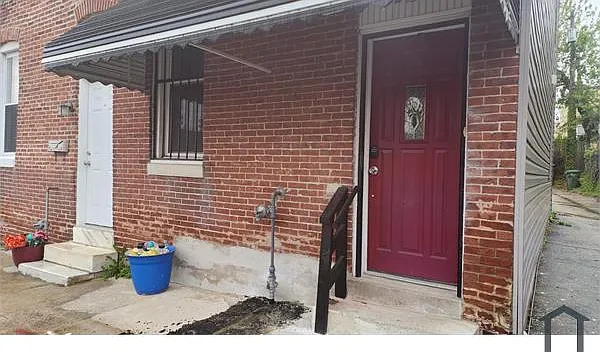2 bed, 1300 sqft, $1,795 — Photo 1