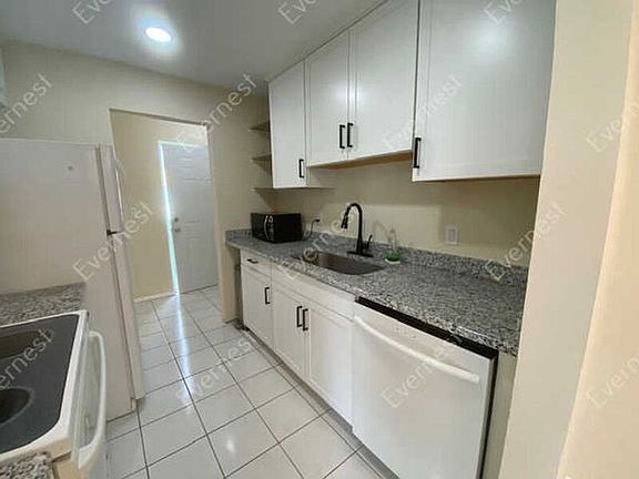 5th image of 11409 8th St N APT 1504