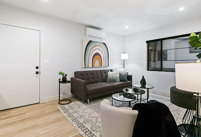 223 Lucas Ave #3 — Photo 3
