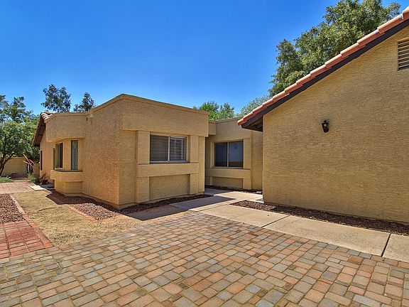 2nd image of 2151 E Fairview Ave