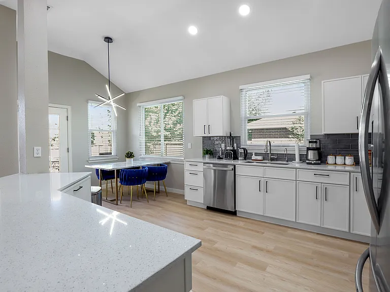 1531 Home Park Dr — Photo 16