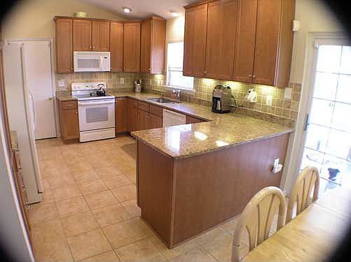 2nd image of 13140 Thornapple Pl