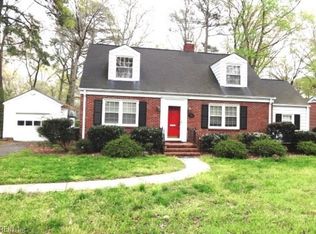 206 Parkway Dr, Newport News, VA 23606