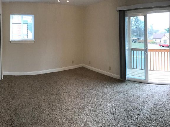 5th image of 247 Arlington St #202