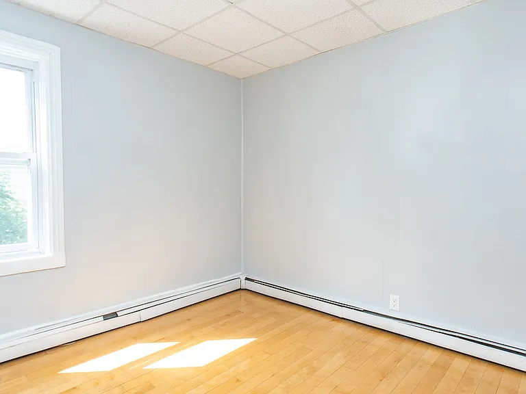 74 Vernon St #2A — Photo 6