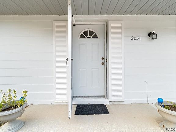 3rd image of 2081 W Devon Dr