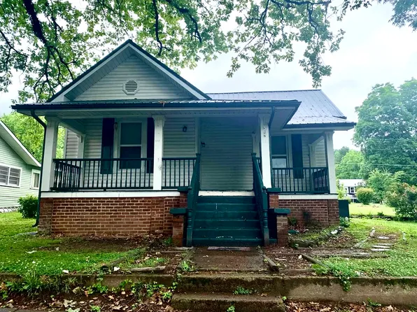 312 Locust Ave, South Pittsburg, TN 37380