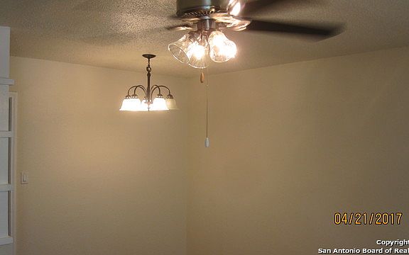 4th image of 218 Overhill Dr