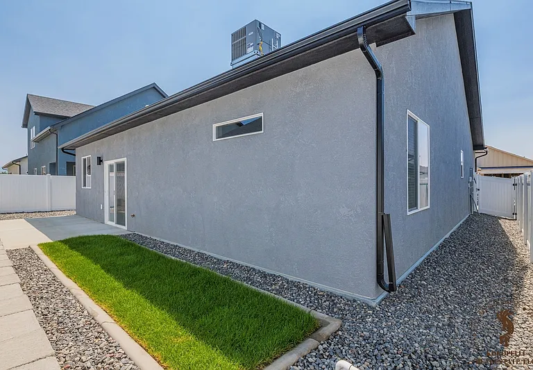 2454 Hamilton Rd #B — Photo 30