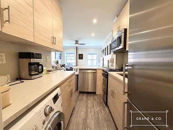 4th image of 412 W 22nd St APT 4F