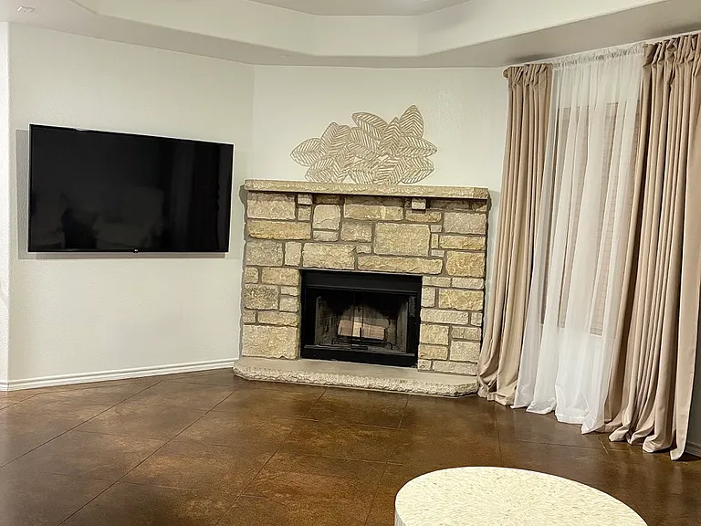 430 Summit Ridge Dr N — Photo 3