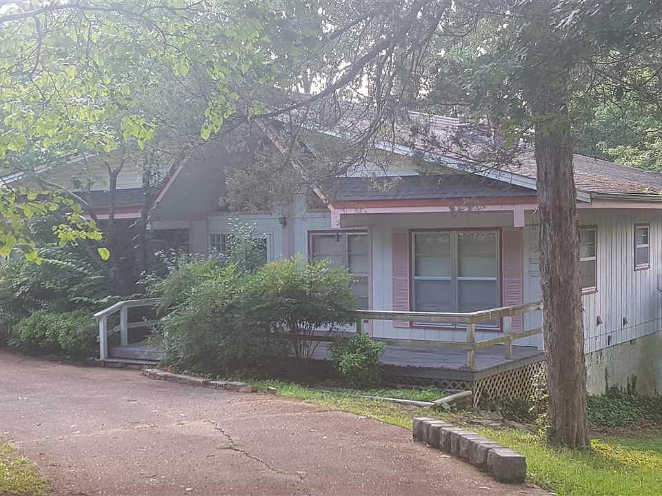 1st image of 86 Powhatan Dr