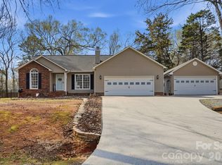 3704 Dakeita Cir, Concord, NC 28025